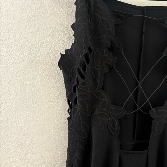 Free People black skater dress with side cut-out details size al - Picture 7 of 9